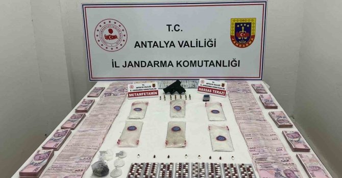 Kepez’de 1 kilo 260 gram uyuşturucu madde ele geçirildi