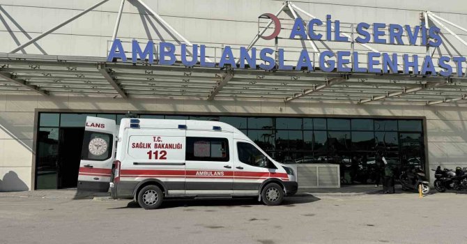 Alacak verecek tartışması kanlı bitti: 1 yaralı