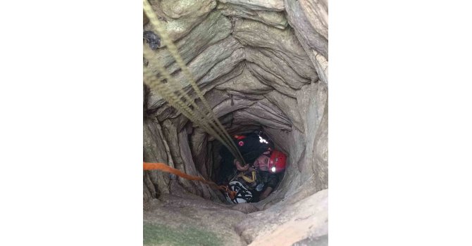 Bahçedeki kuyuya düşen 94 yaşındaki adam kurtarıldı