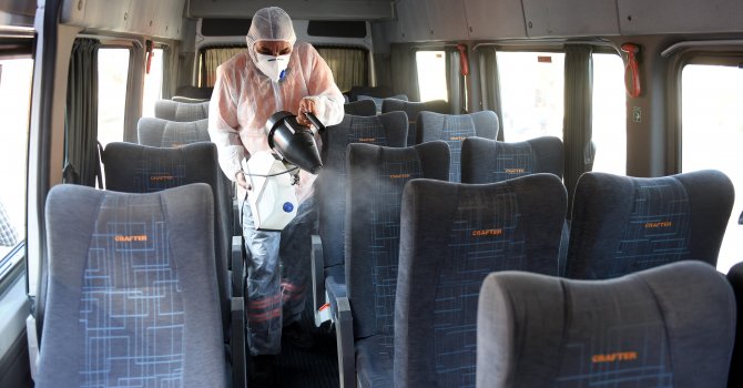 Servis ve taksiler ücretsiz dezenfekte edilecek