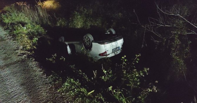 Antalya’da otomobil sulama kanalına uçtu, sürücüsü kayıplara karıştı