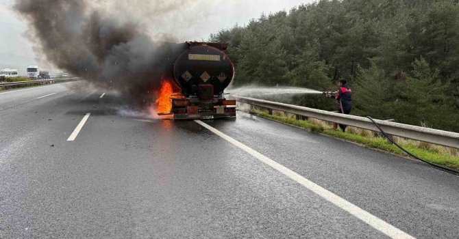 Osmaniye’de akaryakıt tankerinde çıkan yangın söndürüldü