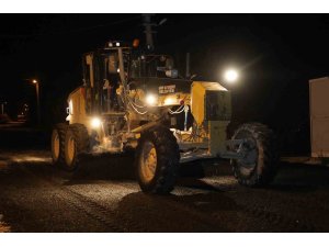 Antakya’da yol bakım ve onarım çalışmaları sürüyor