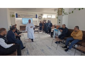 Kutsal yolculuk öncesi hacı adaylarına eğitim