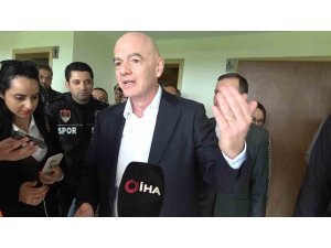 Gianni Infantino, İran Milli Takımı ile görüştü: "Maç oynanacak"