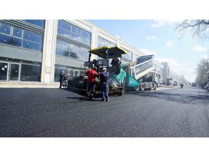 Kahramanmaraş’ta yapımı tamamlanan Toptancılar Sitesi yoluna asfalt