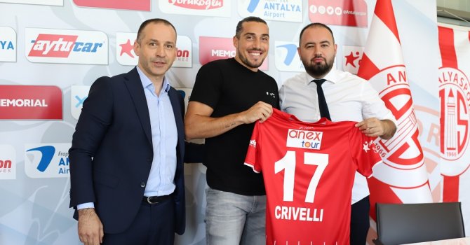 Enzo Crivelli FTA Antalyaspor’da