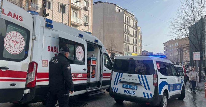 Burdur’da elektrikli bisiklet ile otomobil çarpıştı: 1 yaralı