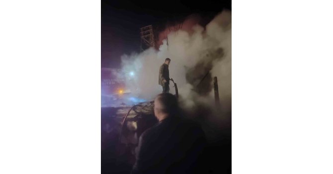 Burdur’da yanan ev kullanılamaz hale geldi