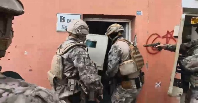 Adana’da dev uyuşturucu operasyonu: Milyonlarca hap ele geçirildi