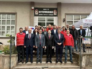 Payas’ta arıcılara malzeme desteği sağlandı