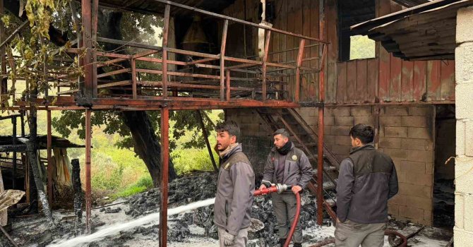 Alanya’da müstakil ev yangını korkuttu