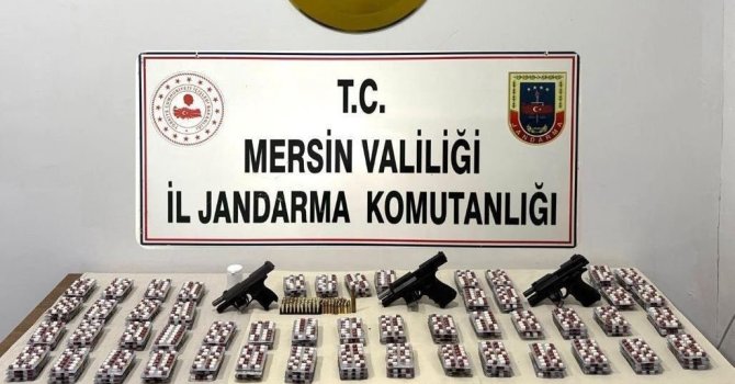 Mersin’de binlerce uyuşturucu hap ele geçirildi