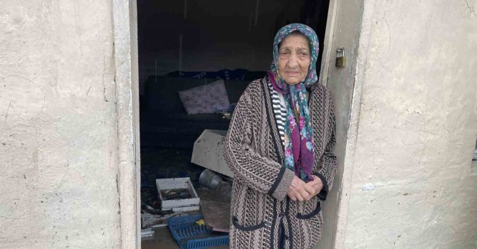 Kadirli’de sel felaketi: Evler ve iş yerleri sular altında kaldı