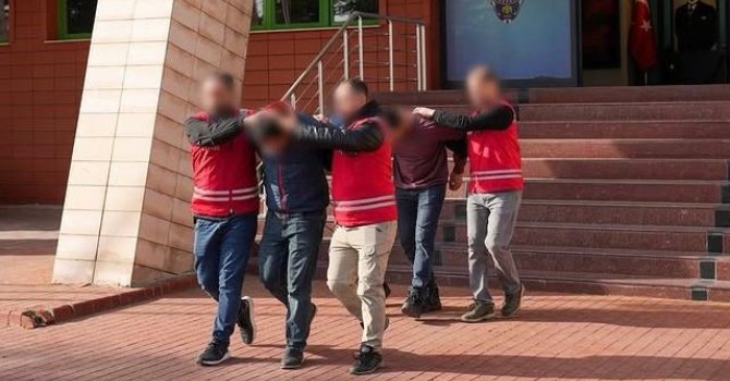 Isparta’da hapis cezasıyla aranan 2 şahıs yakalandı