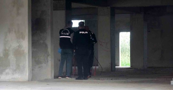 İnşaat halindeki binada erkek cesedi bulundu