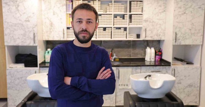 Kuaförde 26 bin liralık saç bakımı yaptırdı, "2 dakikaya geliyorum" diyerek çıktığı salona bir daha dönmedi