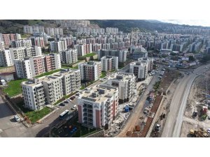 Kahramanmaraş’ta depremzedeler Doğukent’teki yuvalarına taşınıyor