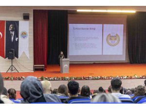 Mersin’de üniversite adaylarına meslek tanıtım semineri