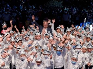 Başkan Uysal, “Çocuklarımızın bahtı, Antalya’mız gibi olsun”