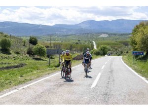 Mersin’de 120 sporcu 126 kilometrelik etapta yarıştı