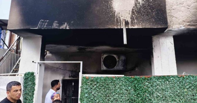 Klima patladı, evde yangın çıktı