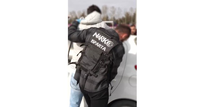 Uyuşturucu operasyonlarında 4 şüpheli tutuklandı