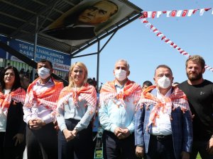 Başkan Böcek’ten Merkezefendi güreşlerine destek