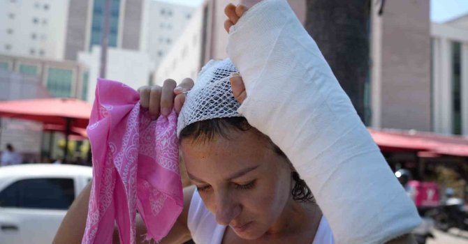 Eşini sokak ortasında sopayla darbettiği iddia edilen sanığa 19 yıl hapis