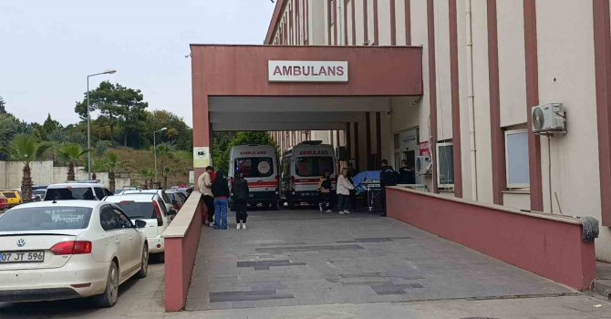 Tarlada görevlileri beklerken kalp krizi geçiren yaşlı adam hayatını kaybetti