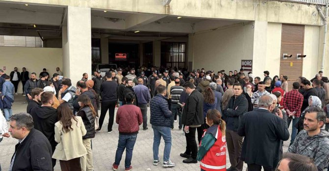 Kahramanmaraş’ta saldırıda hayatını kaybedenlerin cenazesi için bekleyiş devam ediyor