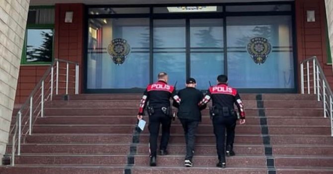 Isparta’da firari hükümlü üzerindeki uyuşturucuyla yakalandı