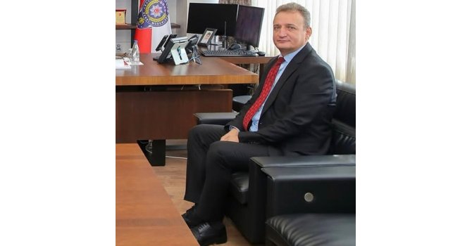 Baba Mersinli, 1996 yılında uluslararası dolandırıcılık davasında yargılanmış