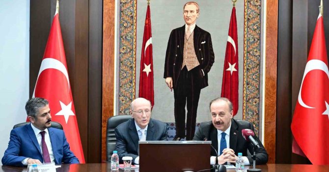 Isparta’da okul isimleriyle provokatif paylaşım yapan 10 kişi gözaltına alındı