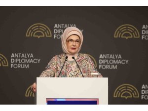 Emine Erdoğan, "Filistin İçin Tek Yürek" temalı programa katıldı