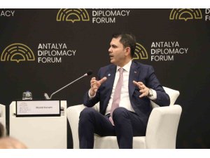 Bakan Murat Kurum’dan yeniden inşa için Türkiye’den küresel seferberlik mesajı