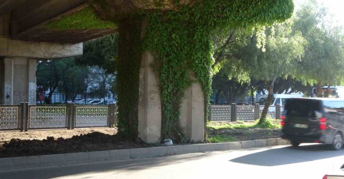 Feci kazada hayatını kaybeden kız, gelinlik ve duvakla uğurlandı