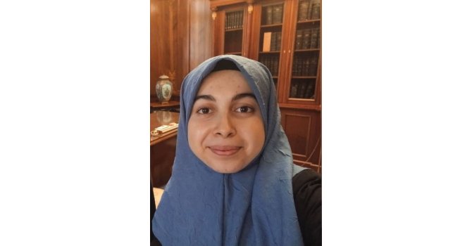 Genç kıza çarpıp kaçtı, aracı bahçede terk edilmiş bulundu