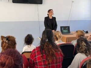 Adana’da hükümlülere yönelik aile ve bağımlılık eğitimi