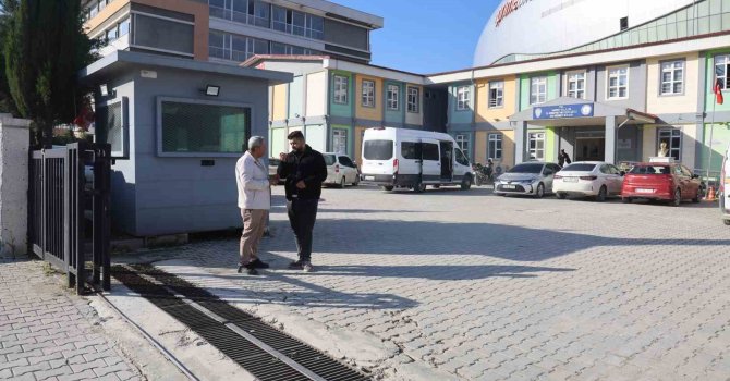 İş hayali kuran 120 vatandaşı, numaralarını muhtarlardan alarak tuzağa düşürdüler
