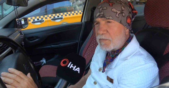 Suç makinesinin satırlı saldırısından anlık refleksle kurtulan taksici: "Geri çekilmesem kellem gitmişti"