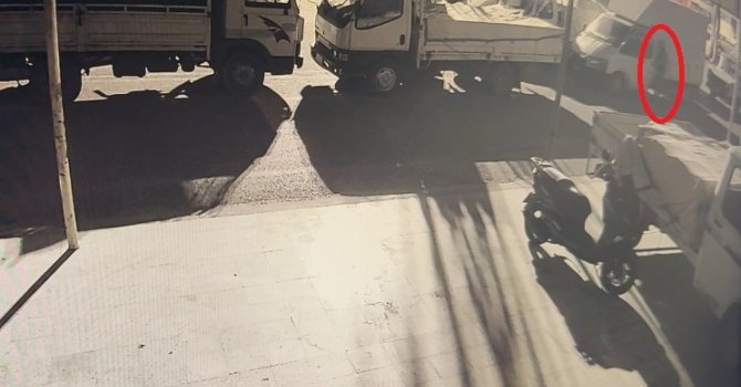 Halde anahtarı üzerinde bırakılan biber yüklü kamyonet çalındı