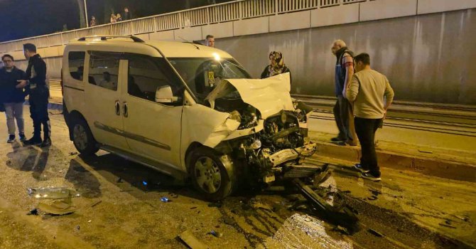 Antalya’da 11 araçlı zincirleme kaza: 1 yaralı