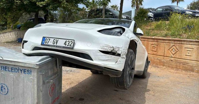 Gazipaşa’da trafik kazası: 3 yaralı