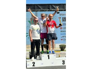 75 yaş üstü kategoride birinci olan milli sporcu Ali Bıdı Türkiye Kupası sahibi oldu