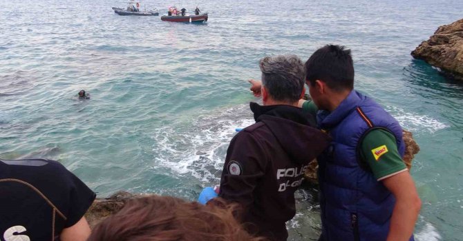 Antalya’da boğularak hayatını kaybeden gencin kimliği parmak izinden belirlendi