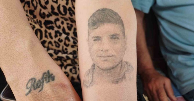 Oğlu 9 yıl önce öldürülen acılı anne: "Kolumdaki resmiyle avunup duruyorum"