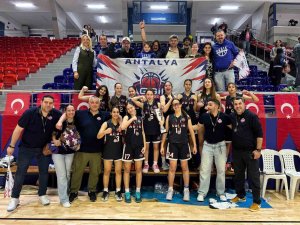 Antalya Gelişim Spor Kulübü, U14 Kızlar Türkiye Şampiyonası’nda ikinci oldu