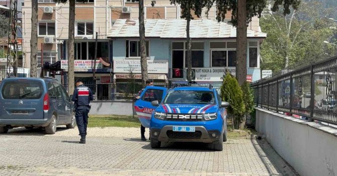 Sosyal medya hesabından tehdit paylaşımları yapan öğretmen akıl hastanesine yatırıldı