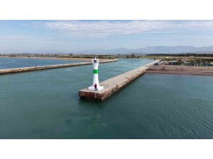 Manavgat mendirekte bulunan 2 deniz feneri yenilendi